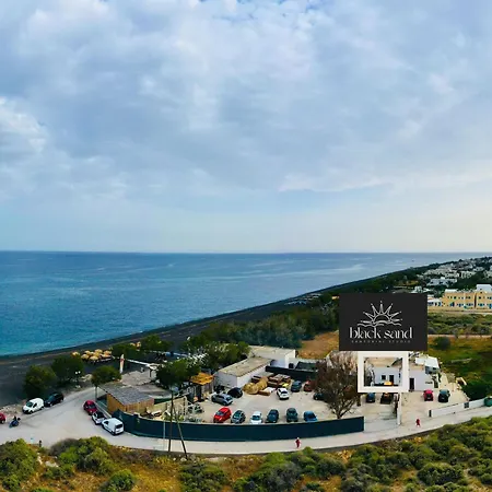 Black Santorini بيريسا